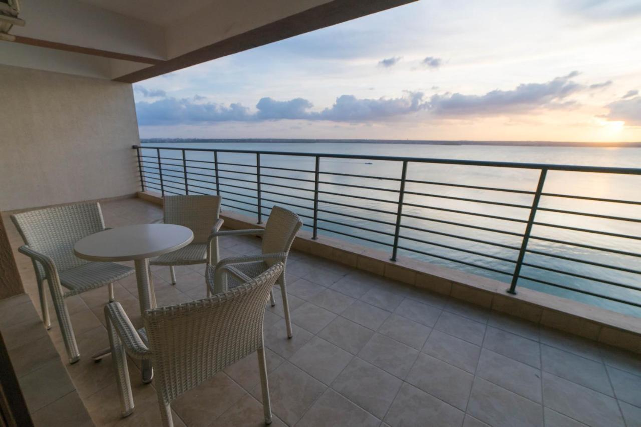 Lake Boutique Apartments & Rooms Mamaia Exteriér fotografie