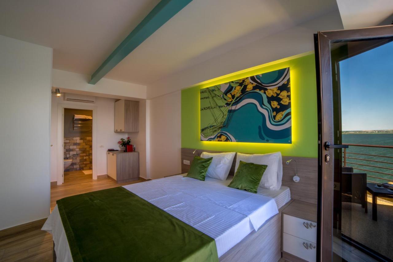 Lake Boutique Apartments & Rooms Mamaia Exteriér fotografie